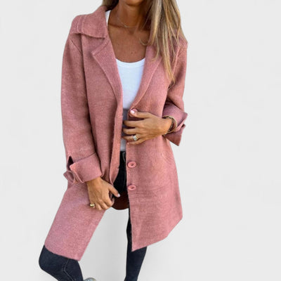 Elizabeth – The Timeless Long Coat