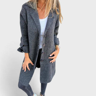 Elizabeth – The Timeless Long Coat