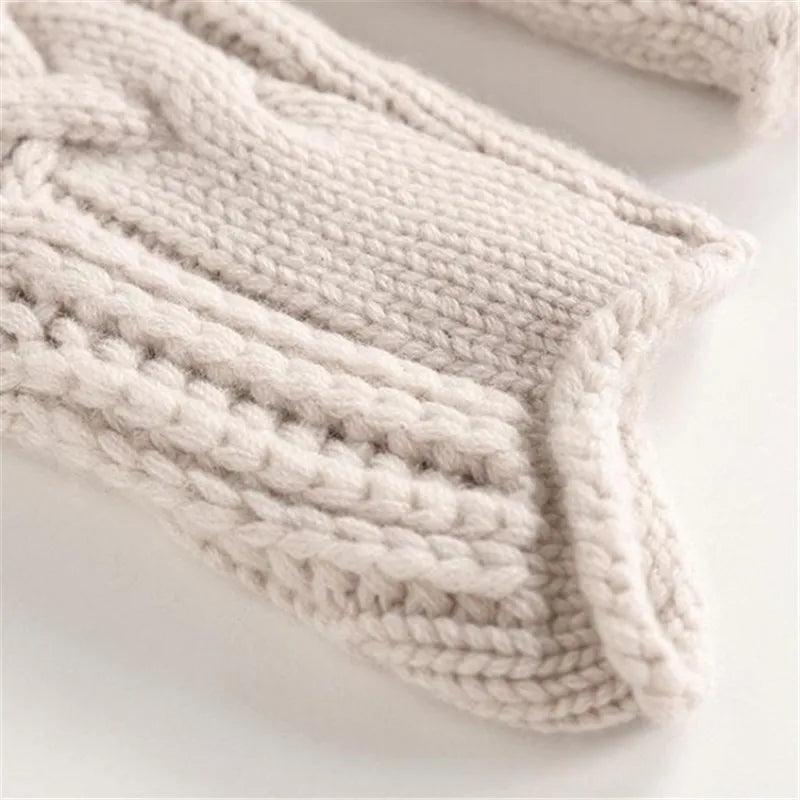 Daisy – High-Neck Knit Sweater