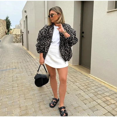 Jackie – The Bold Leopard Jacket