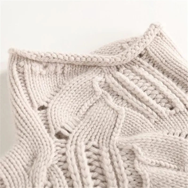 Daisy – High-Neck Knit Sweater