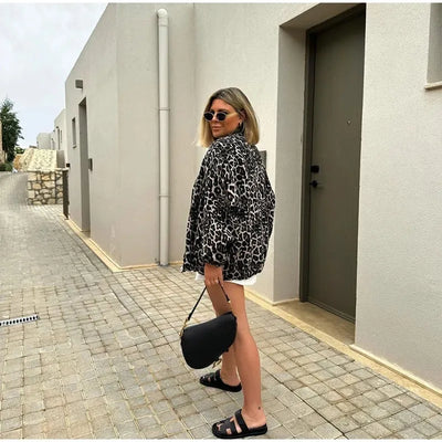 Jackie – The Bold Leopard Jacket